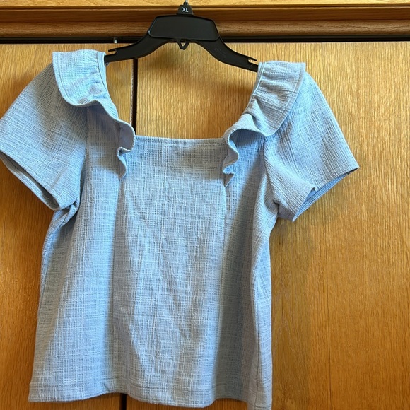 Top - Picture 3 of 4